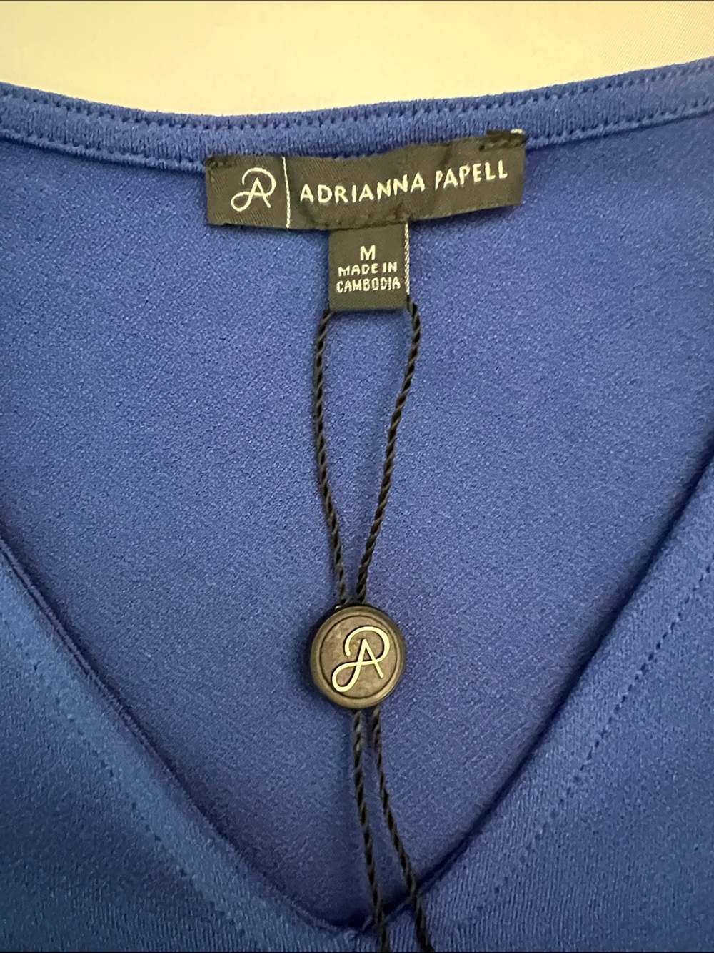 Adrianna Papell Amparo Blue V-Neck Pleated Flutter Sleeve Top Size M NWT - Picture 4 of 10